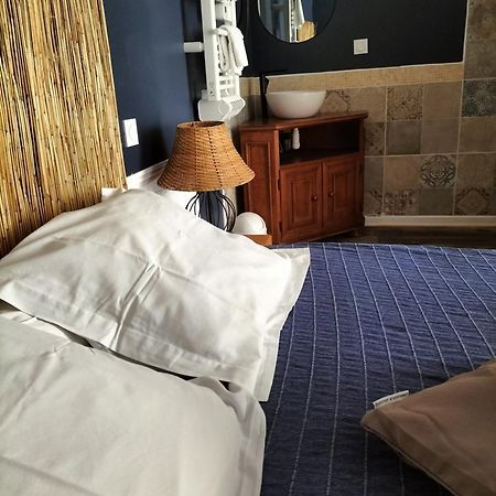 Les 2 Tours Otel Chenay  Dış mekan fotoğraf