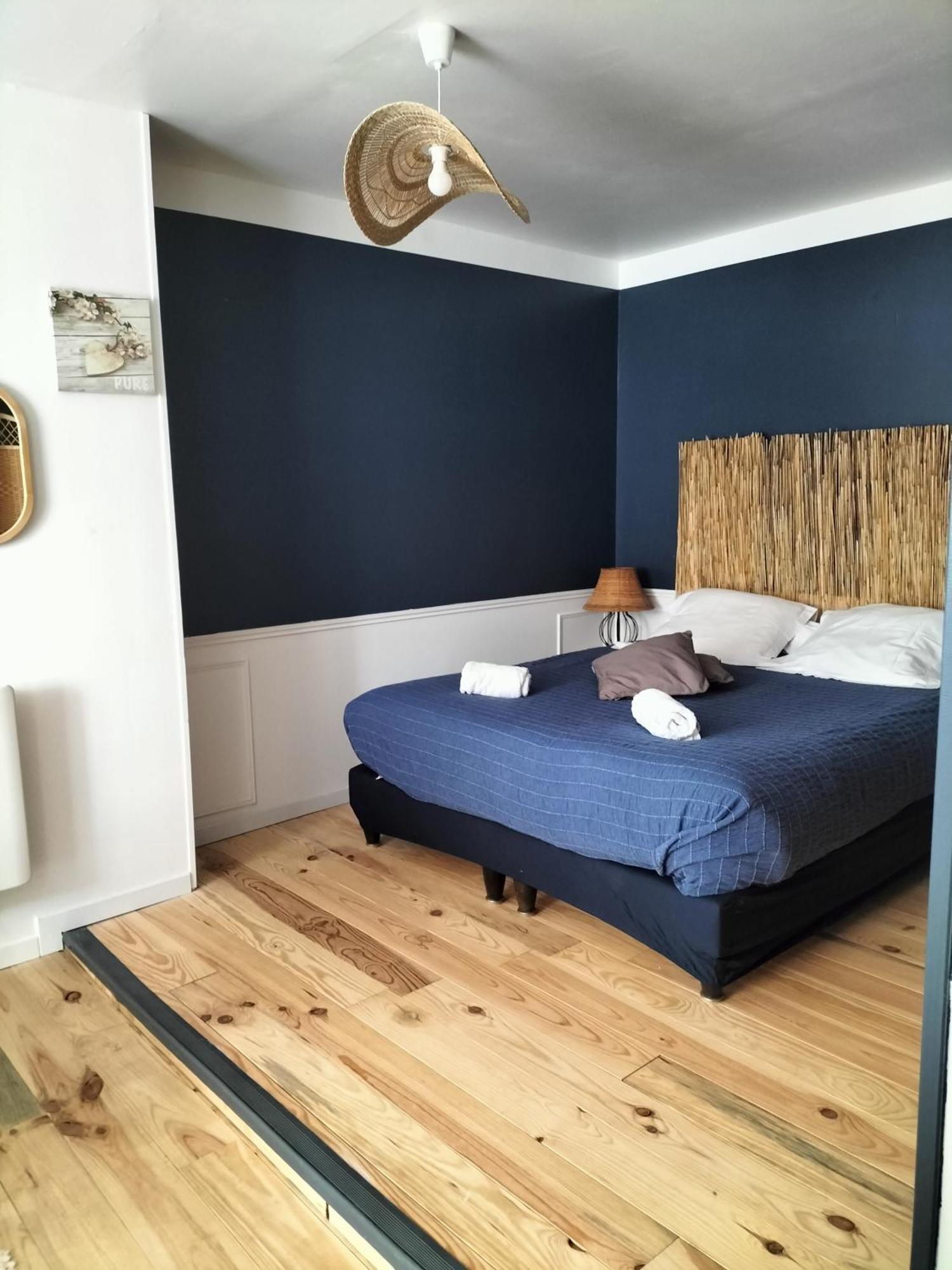 Les 2 Tours Otel Chenay  Dış mekan fotoğraf