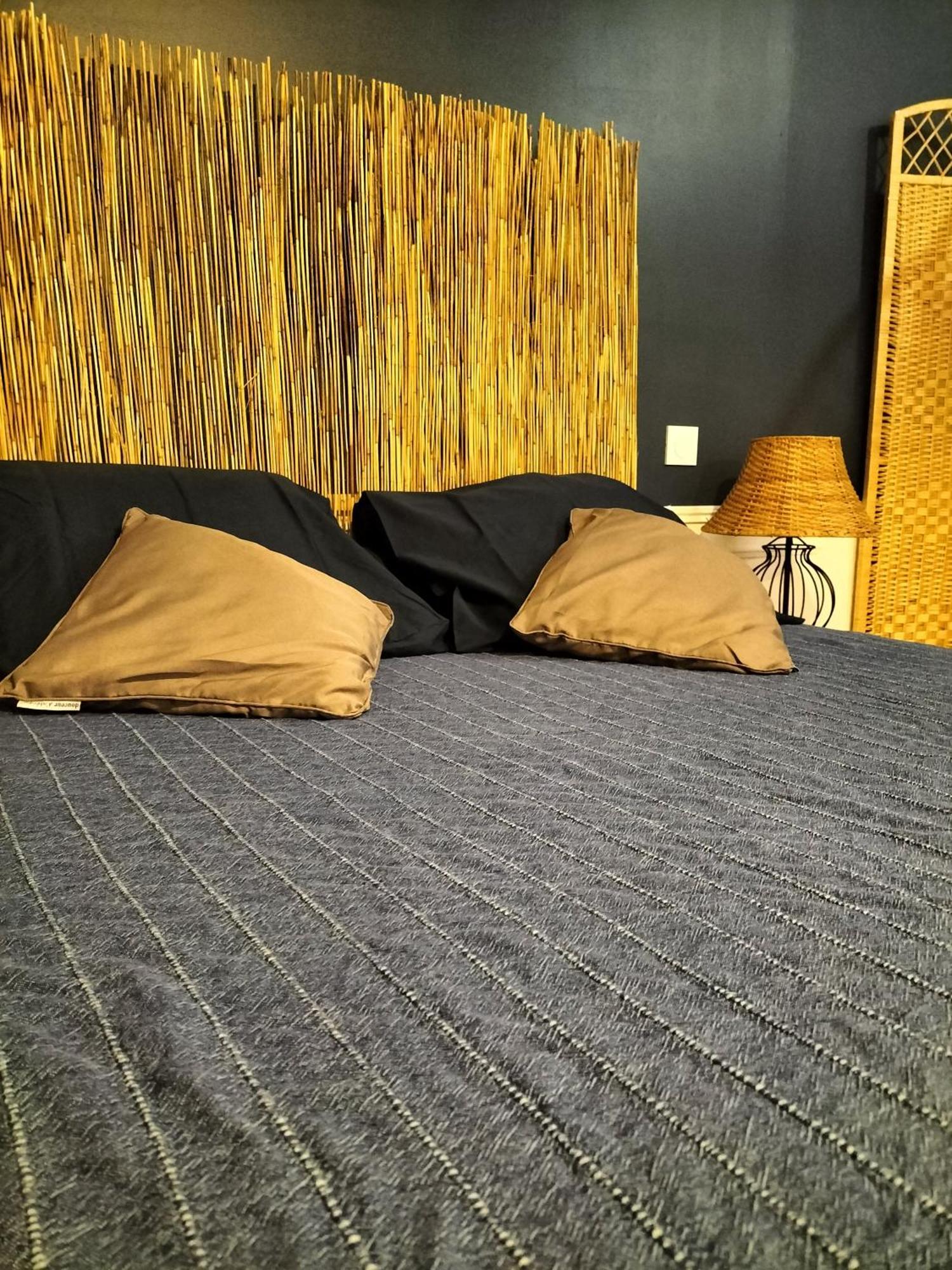 Les 2 Tours Otel Chenay  Dış mekan fotoğraf